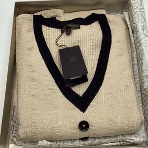 NWT Burberry Sweater